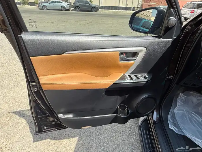 فورتشنر 2016 6 سرندل VX 11