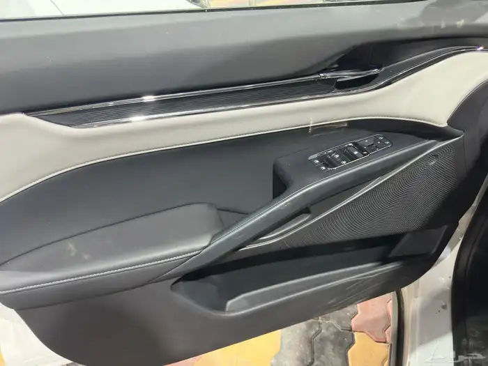 فورد تورس امبيانتي استندر 2026 ابيض اسود الناغي 14