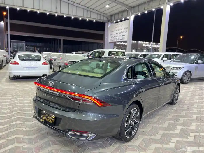 هيواندي ازيرا 2023 نص فل سعودي ماشي 81 الف 4