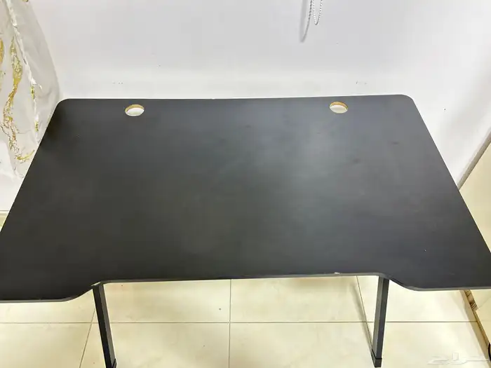طاولة قيمنق صغيره 1