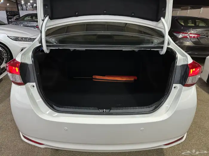 تويوتا يارس 2022 فل وكالة 5