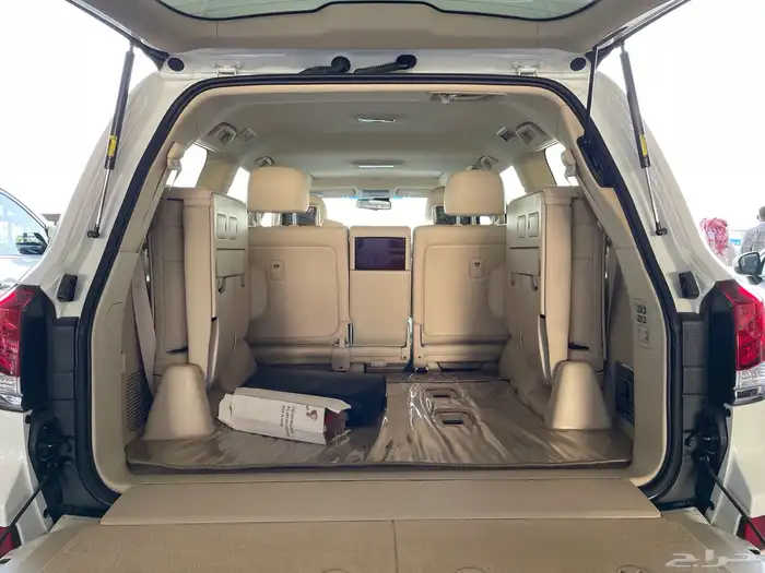 للبيع لكزس LX570 دي دي 2014 فل كامل عبداللطيف عداد 86 الف 13