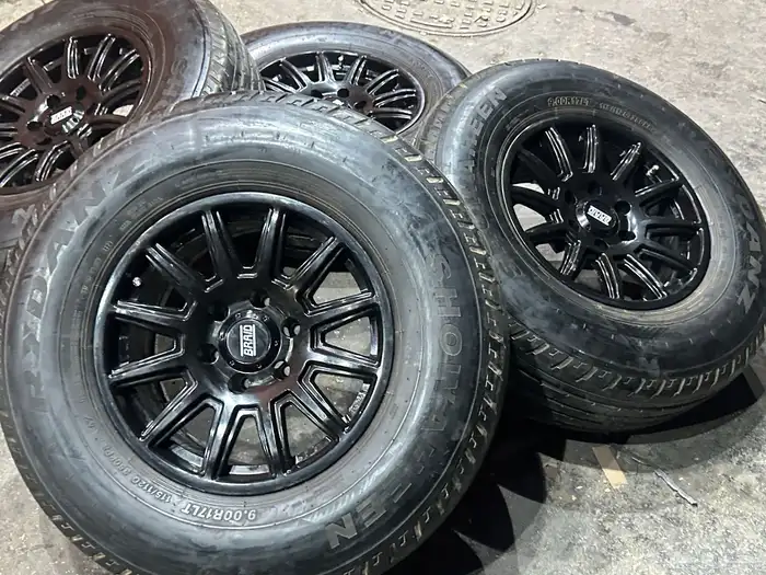 كفرات شاهين ريدنز مع جنوط برايد 6 مسمار مقاس 17 8