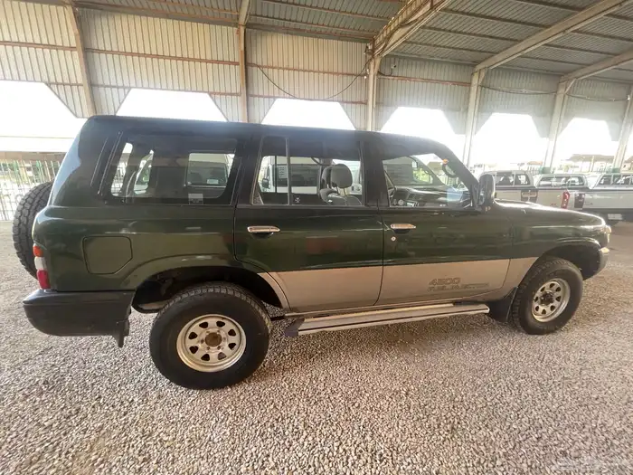نيسان باترول 2001 4