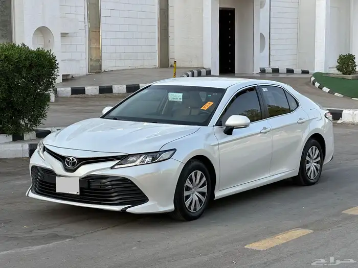 كامري 2020 LE نظيفة للمستخدم 1
