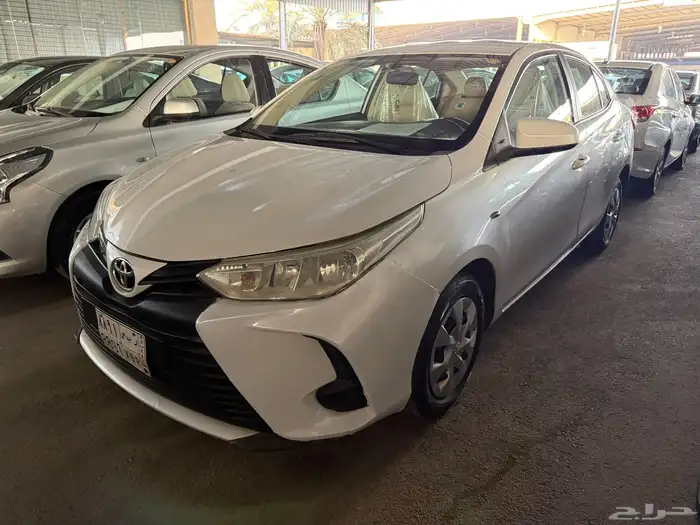 تويوتا ياريس 2022 ممشي 170 الف نظيفة جدا 1