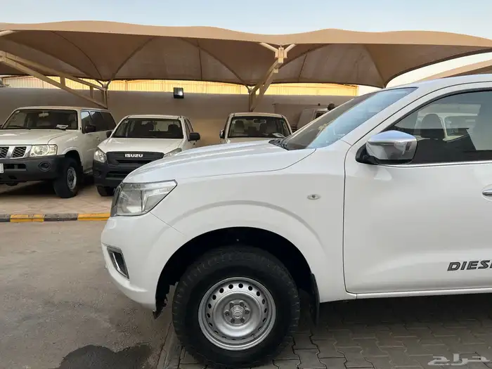 نافارا ديزل 2019 دبل دفلك عداد 152.000 نظيف جدا قمة الاطلال 22