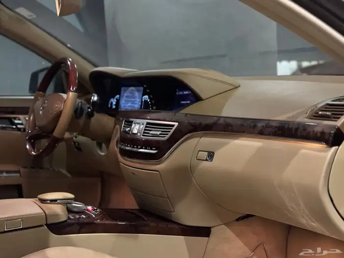 مرسيدس بانوراما 2012 نظيفة 9