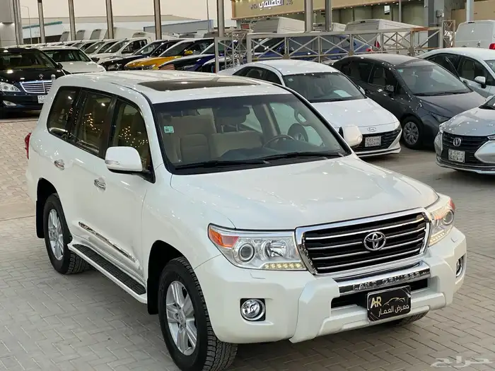 تويوتا لاند كروزر V8 9