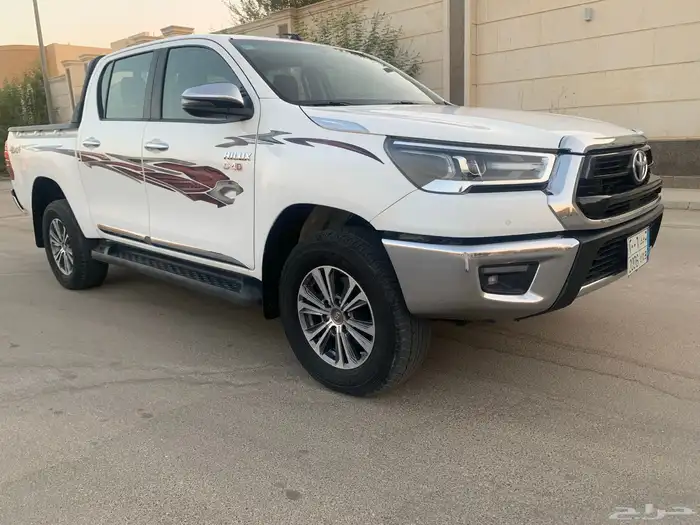 هايلوكس دبل ديزل جحم 2400 شرط 13