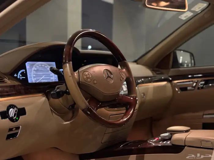 مرسيدس بانوراما 2012 نظيفة 8