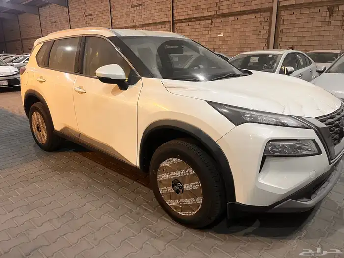 اكس تريل 2025 اكستريل نيسان دبل وبدون دبل أبيض كاش واقساط 1