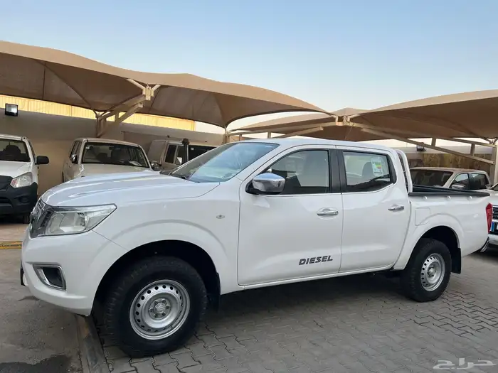 نافارا ديزل 2019 دبل دفلك عداد 152.000 نظيف جدا قمة الاطلال 20