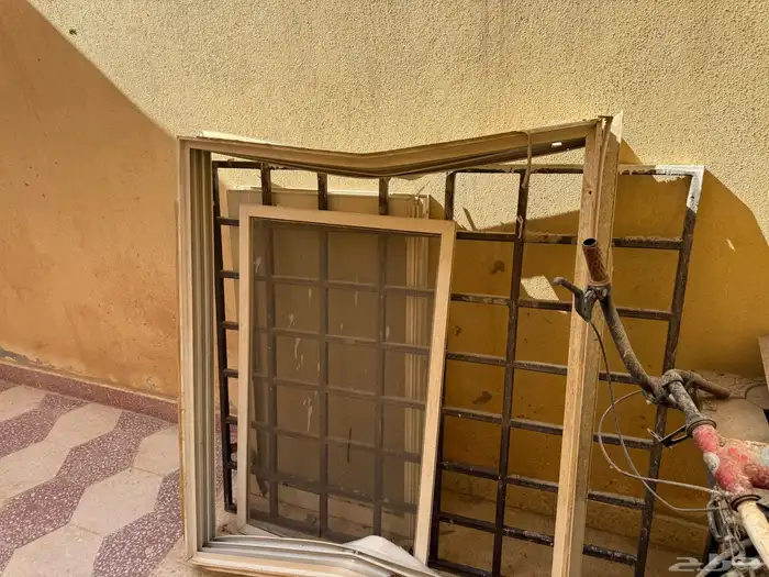 حديد و فرشه و ستاير (أسطوانة الغاز ماهي معهم 5