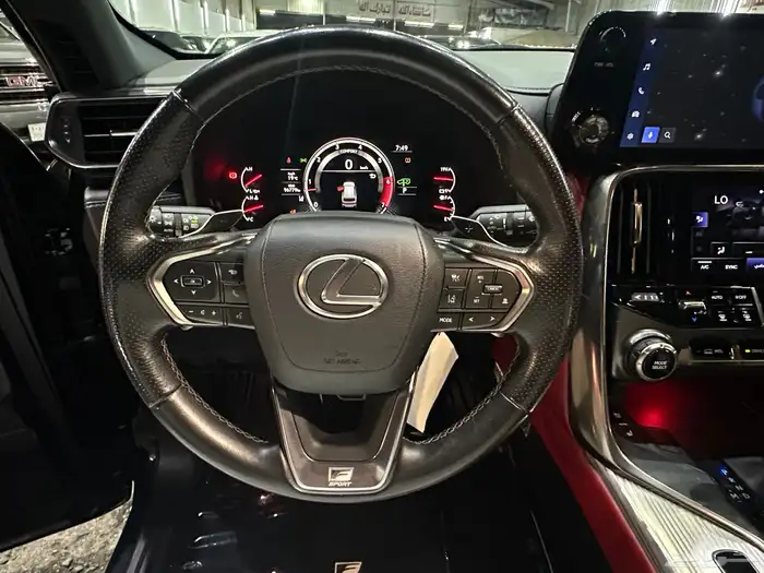 جيب لكزس 600 LX م 2024 أف أسبورت بحااله الوكااله 30