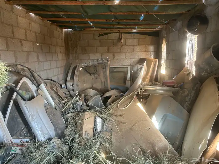 يوجد عندي سكراب قطع سيارات 2