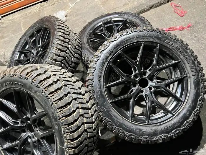 جنوط همر 6 مسمار مع كفرات حجري مقاس 325 50 22 1