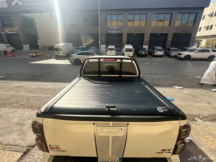 غطاء حوض سحاب لسيارة ايسوزو دي-ماكس. 3