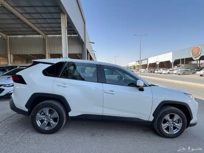 تويوتا راف فور 2022 4