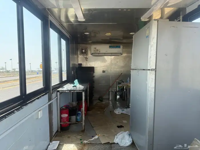 فود تراك للبيع الطول 5 العرض 2 5 2