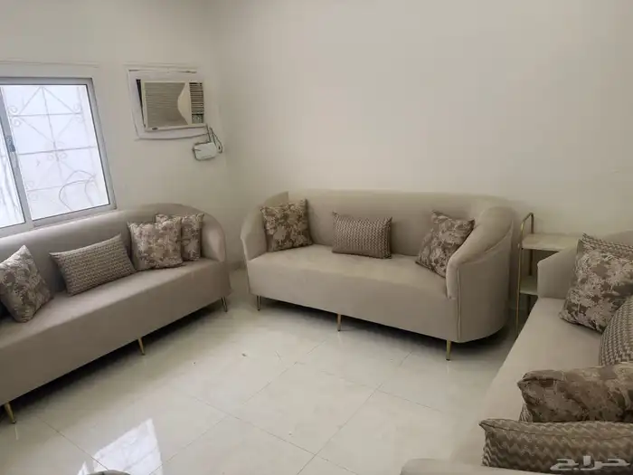 كنب جديد للبيع 1300 قماش شانيل 0