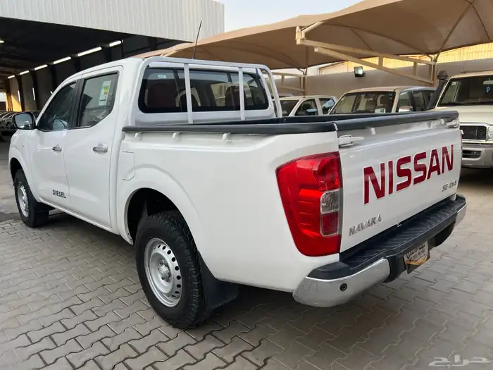 نافارا ديزل 2019 دبل دفلك عداد 152.000 نظيف جدا قمة الاطلال 12