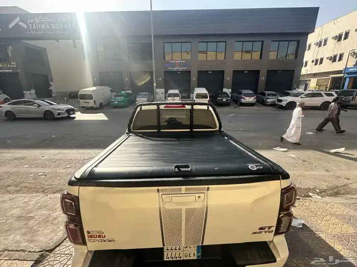 غطاء حوض سحاب لسيارة ايسوزو دي-ماكس. 2