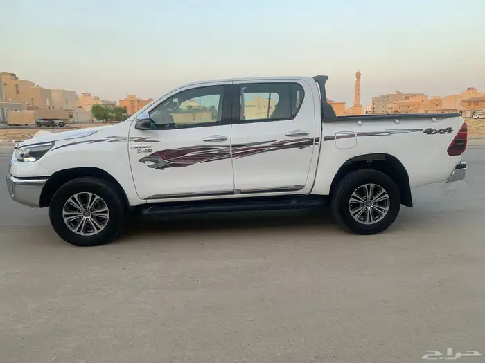 هايلوكس دبل ديزل جحم 2400 شرط 7