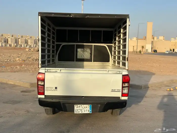 ايسوزو غماره مكينه كبير ديزل العداد 59 الف فقط 2023مخزن 7