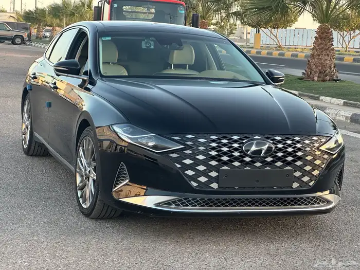 ازيرا 2020 بنزين فل كامل 6