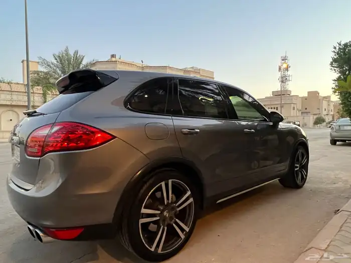 بورش  كيان نظيييفه  فل كامل8 سلندر 6