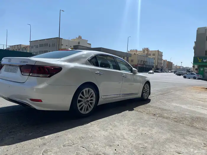 لكزس 2015 فئة LS460 L 0