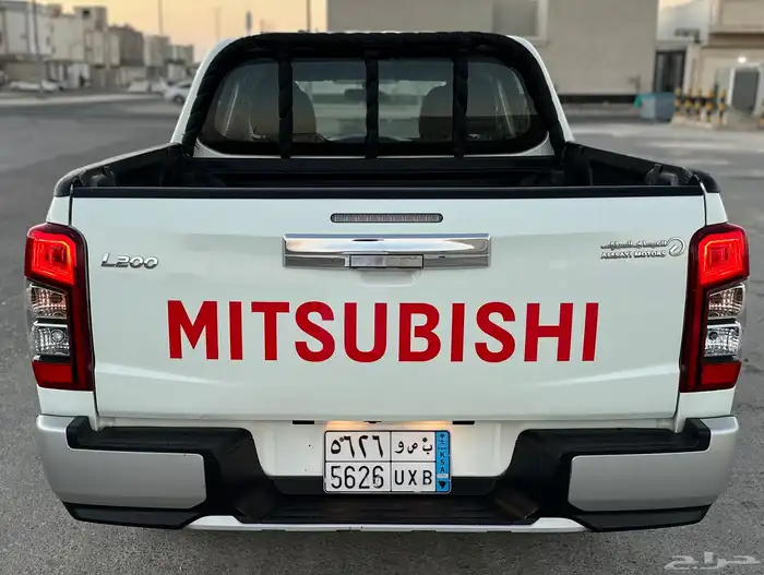 ميتسوبيشي L200 2023 ديزل (تم البيع) 3
