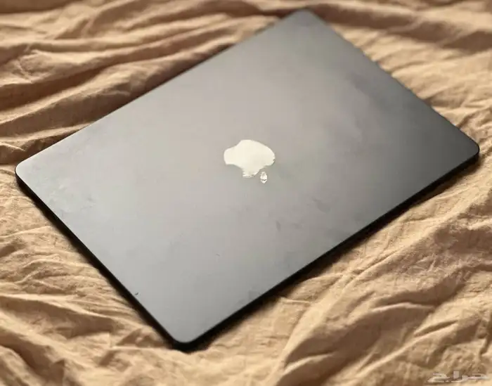 ماك بوك 13 انش شريحة M3 6