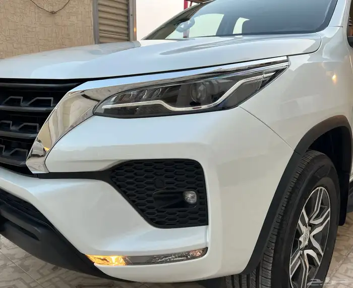 تويوتا فورشنر 2023 6سرندل Vx1 5
