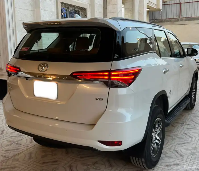 تويوتا فورشنر 2023 6سرندل Vx1 3