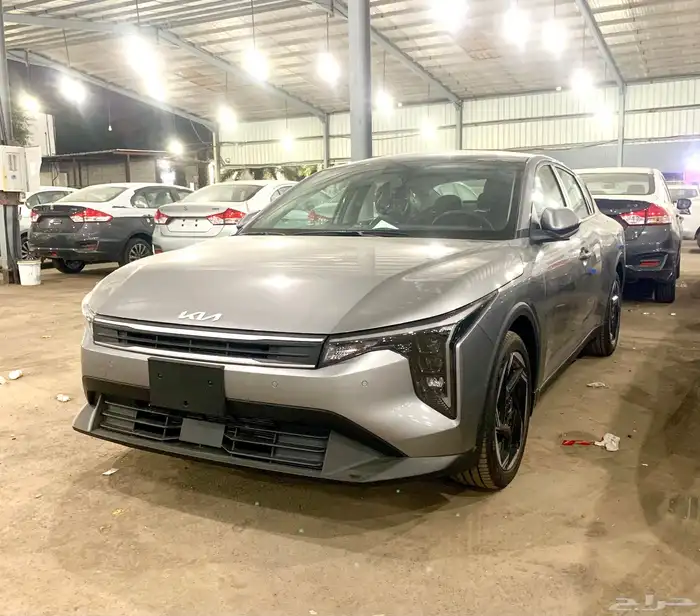 كيا كي 4 نص فل 2026 K4 GLS 11