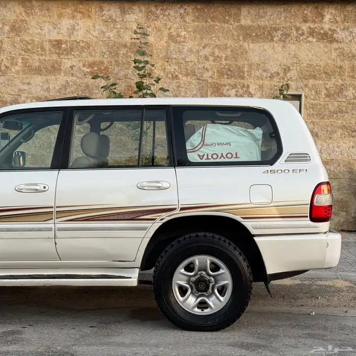 لاندكروزر GXR جكسار قير عادي اساس فل 2006 بريمي 4