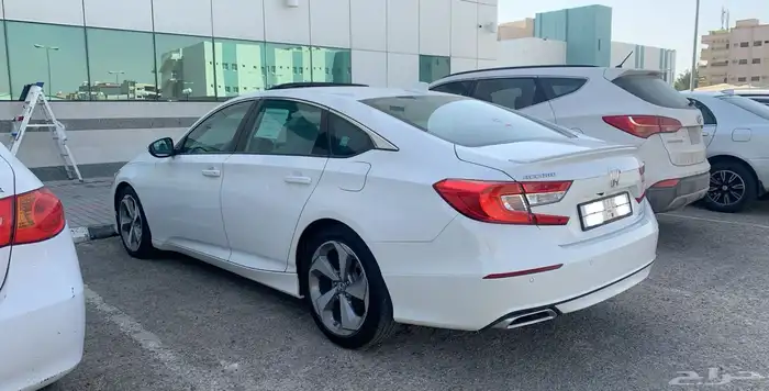هوندا اكورد 2018 فل كامل 2.0 تون تيربو 15