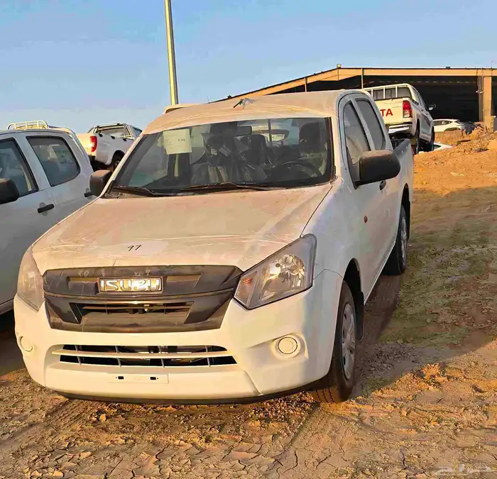 ايسوزو ديماكس غمارتين 2026 استاندر 4