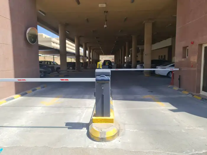 حاجز مواقف اطالي 0