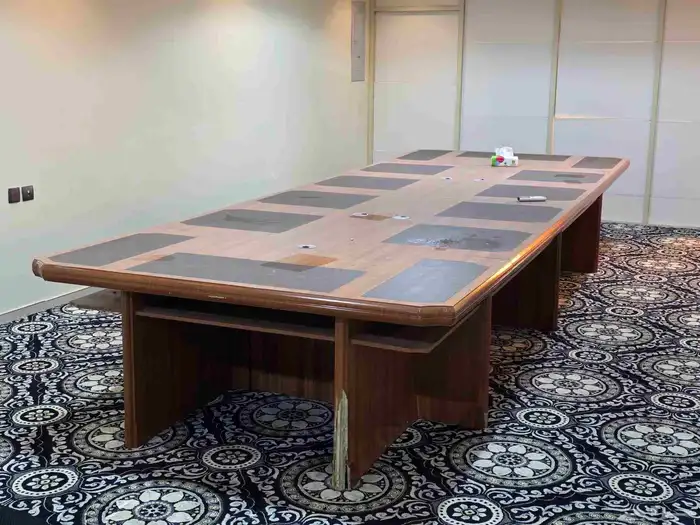 طاولة اجتماعات 2