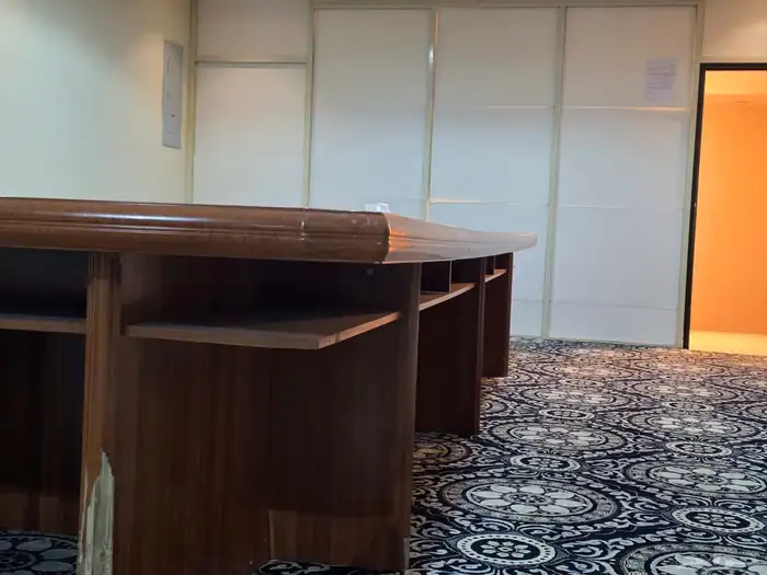 طاولة اجتماعات 3