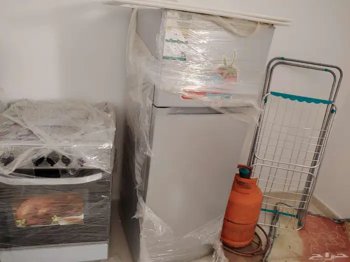 ثلاجه وفرن للبيع 0