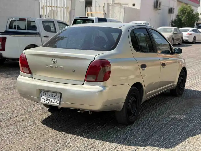تويوتا ايكو 2002 نضيف جير عادي 5