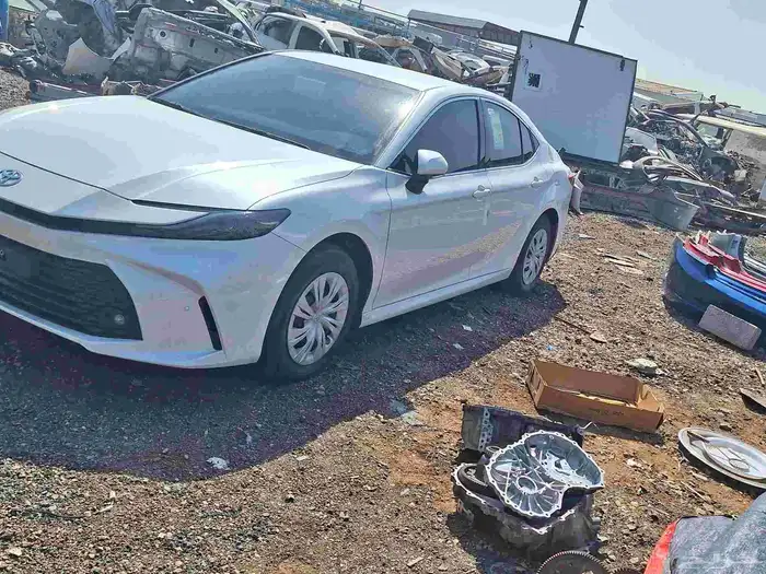 تشليح الحاير قطع غيار كامري من مديل 2018الى2025 3