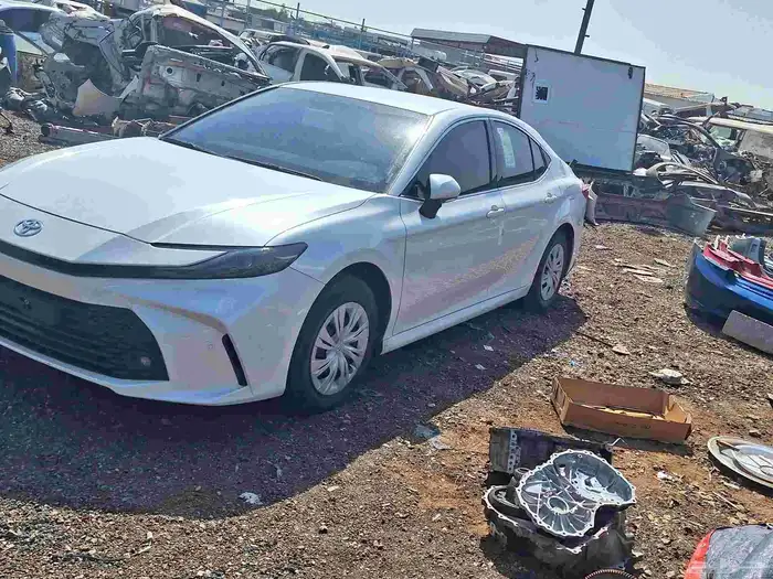 تشليح الحاير قطع غيار كامري من مديل 2018الى2025 4