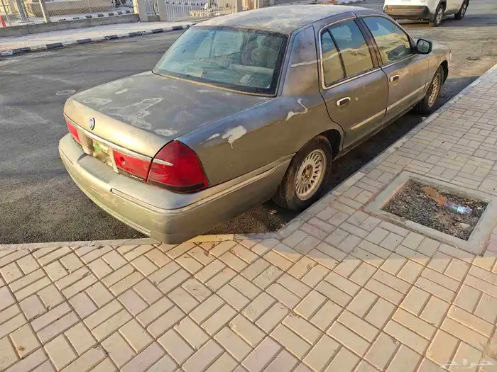 فورد قراند ماركيز 2002 Ford اخضر 1
