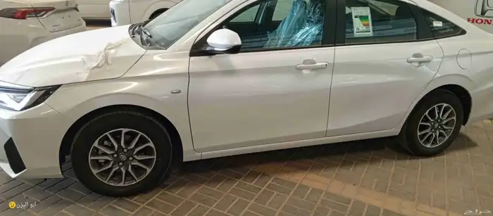 تويوتا يارس متوفر جميع الفئات 2