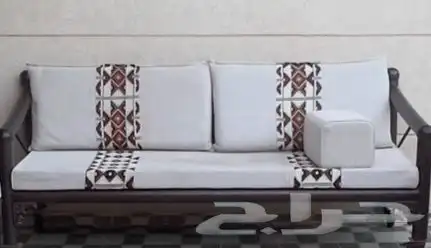 كراسي مع جلسه 1